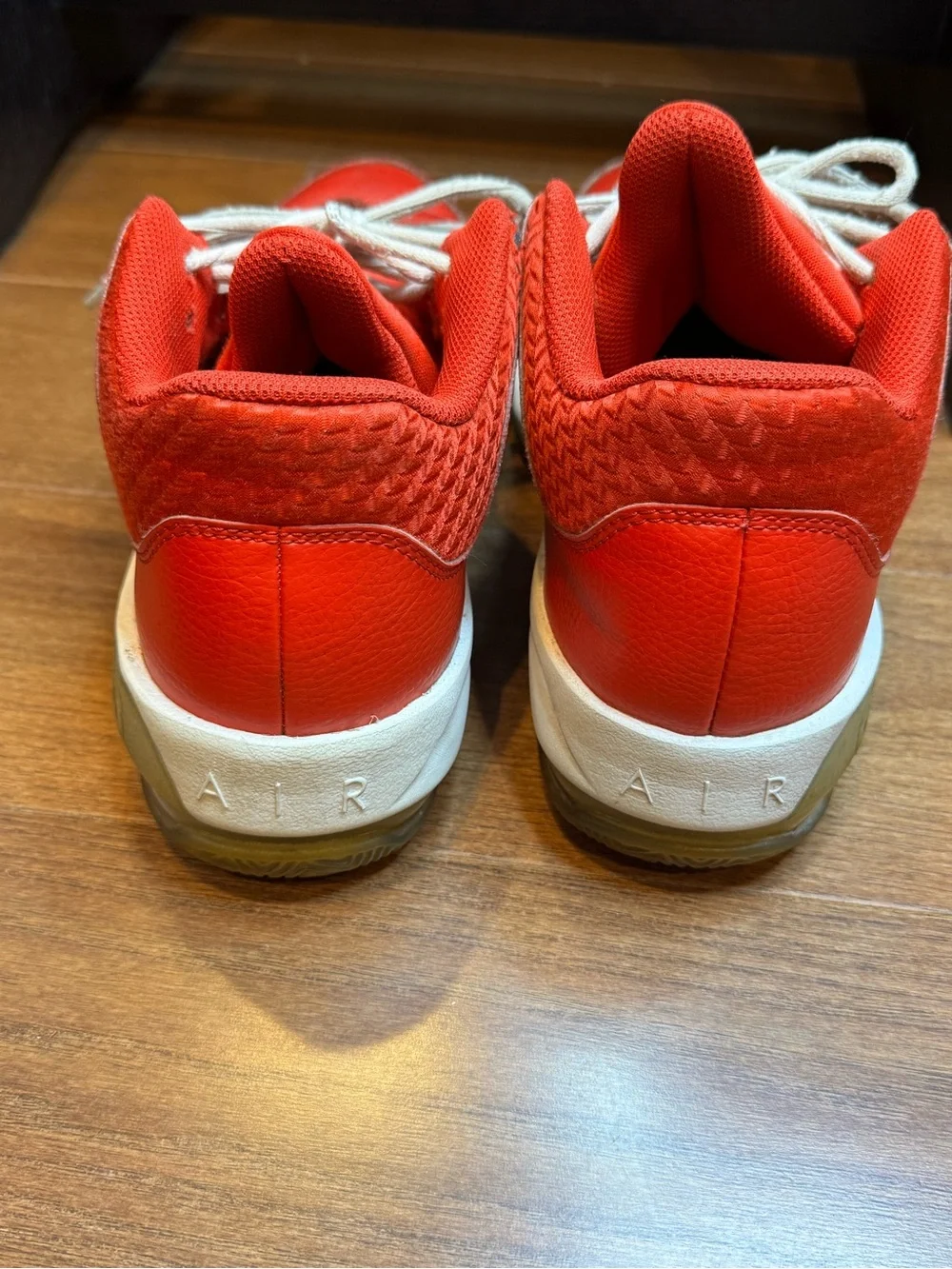 JORDAN MAX AURA 3 GS “University Red”